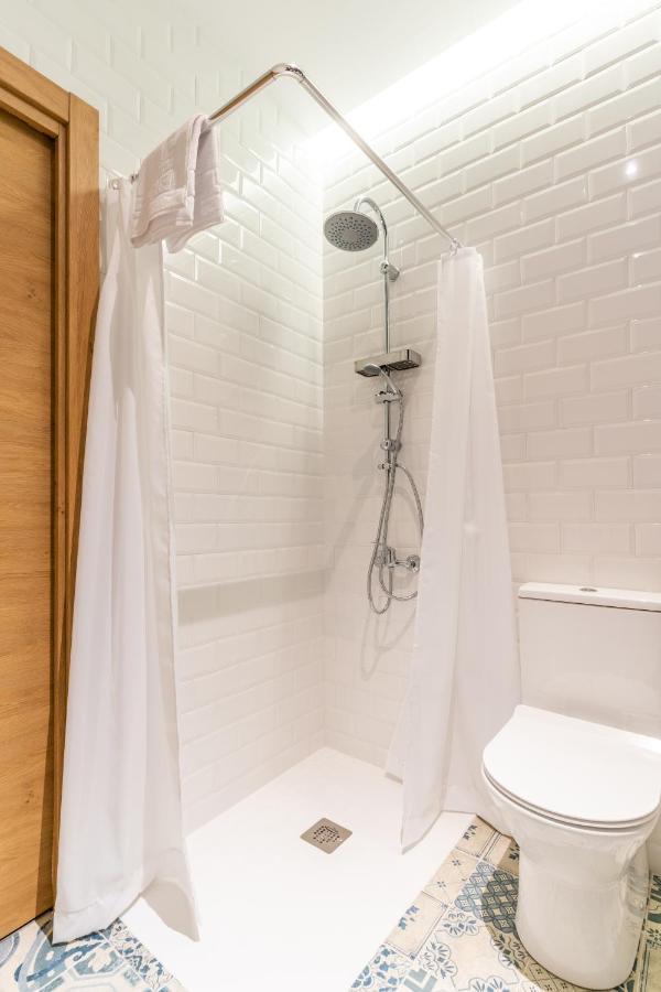 Four Rooms Hostel Lugo Dış mekan fotoğraf