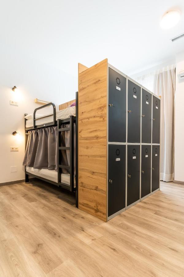 Four Rooms Hostel Lugo Dış mekan fotoğraf